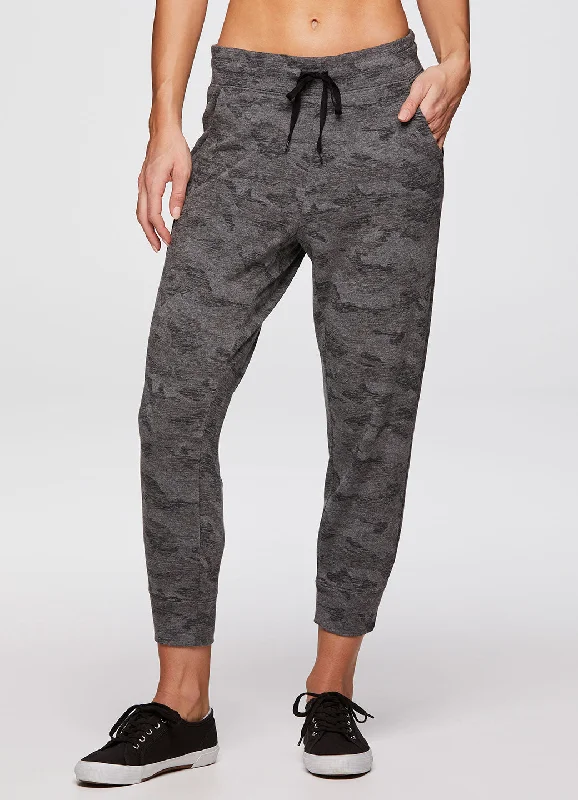 women's adventure pantsCamo Everyday Cropped Jogger