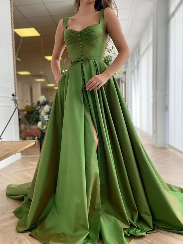 Sleeveless Dress With ZippersA-Line/Princess Court Train Straps Sleeveless Satin Ruffles Dresses