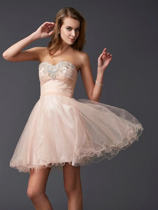 ready-to-wear party dressesA-Line/Princess Sweetheart Sleeveless Short Silk like Satin Homecoming Dresses