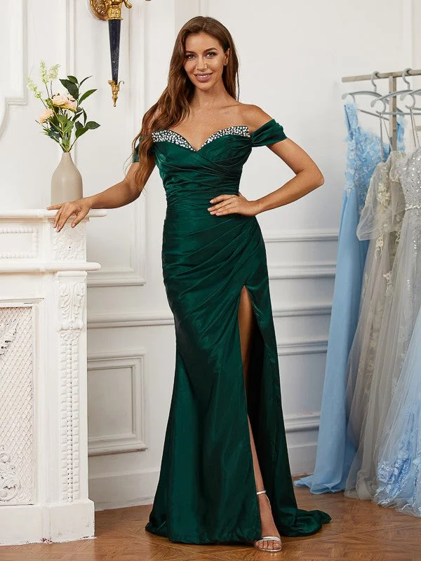 Sleeveless Dress In TulleSheath/Column Silk like Satin Ruched Off-the-Shoulder Sleeveless Sweep/Brush Train Dresses