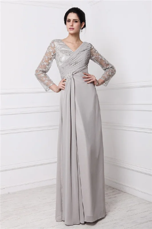 Full-Figured Long Sleeves DressSheath/Column V-neck Long Sleeves Lace Long Chiffon Dresses